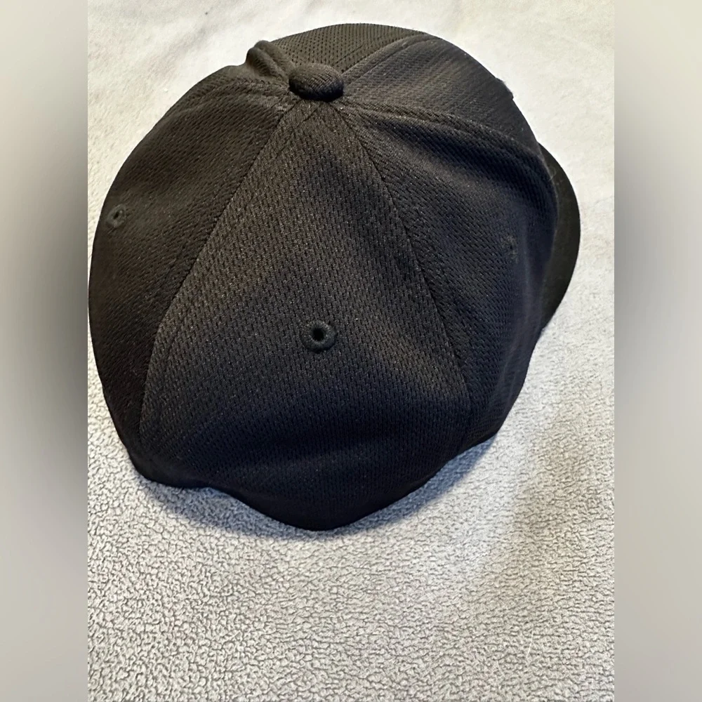 NWOT All Mushrooms are Magic Black Fitted Baseball Cap. L-XL. Brown Leather.